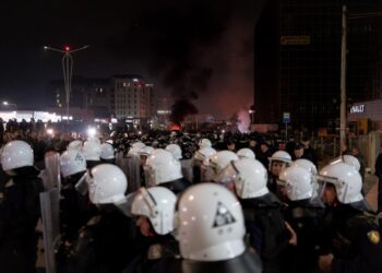 EMRAT/ Përfaqësues të degës së PD-së në Elbasan shoqërohen në polici