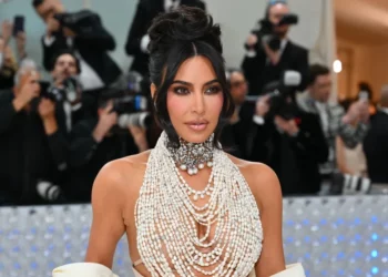 Kim Kardashian hedh në gjyq ish-partnerin e saj? Zbulohet arsyeja