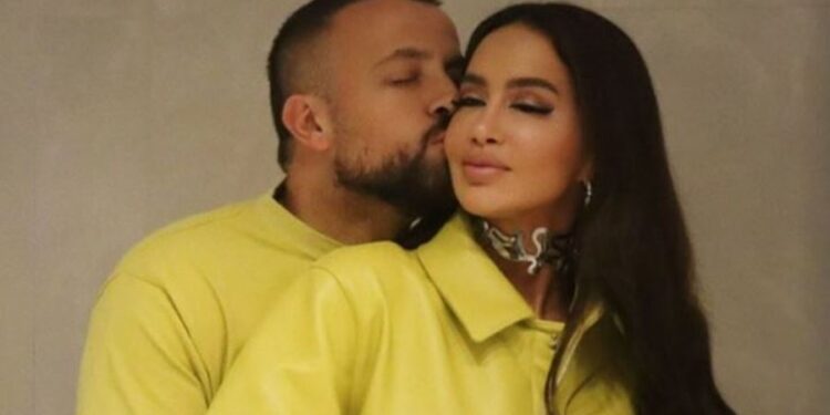 Dasma madhështore e Dafina Zeqirit/ Këngëtarja publikon FOTOT me fustanin e nusërisë!