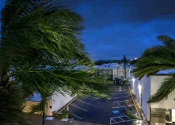 Uragani “Milton” mbërrin në Florida! Përmbytje masive dhe 2 milion shtëpi pa energji, regjistrohen viktima