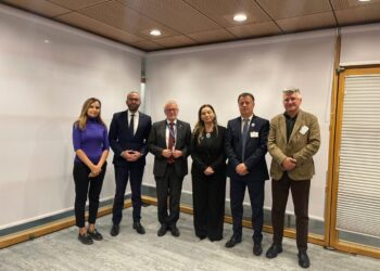 Grupi Parlamentar i PD takon Michael Gahler, koordinator i EPP në Parlamentin Europian: Edi Rama po ndërton shtet autoritar dhe personal