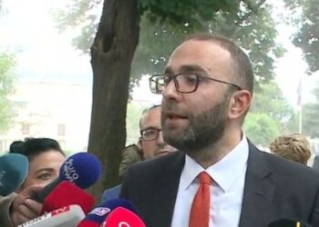 “Je përfaqësuese e kr’imit të organizuar”, Bardhi shpërthen ndaj Spiropalit: Duhet të japësh dorëheqje!