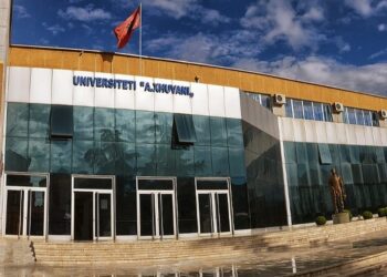 “FU’RTUNË” në Universitetin “Aleksandër Xhuvani” në Elbasan/ Arrestohen disa pedagogë të Fakultetit të Ciklit të Ulët, e pëson edhe sekseri