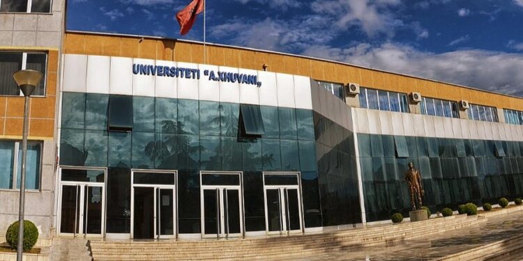“FU’RTUNË” në Universitetin “Aleksandër Xhuvani” në Elbasan/ Arrestohen disa pedagogë të Fakultetit të Ciklit të Ulët, e pëson edhe sekseri
