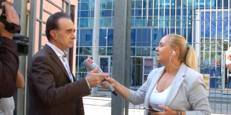 Luan Baçi paraqitet në SPAK: Arsyen do e sqarojmë kur të dal