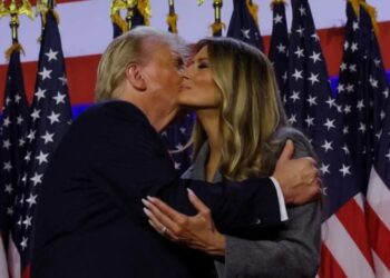 VIDEO/ Donald Trump shpall fitoren e zgjedhjeve, falenderon dhe bashkëshorten: Melania Trump, Zonja e Parë e Amerikës!