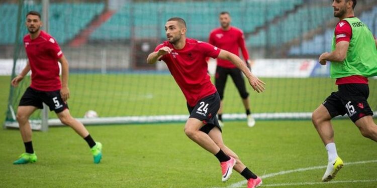 Pensionohet në moshën 29-vjeçare, ish-i i Kombëtares dhe Superiores: Kam 6 muaj që jam tërhequr nga futbolli