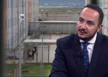 Salianji dërgon nga burgu kallëzimin për “TIMS”: Kuvendi e mbylli në sirtar