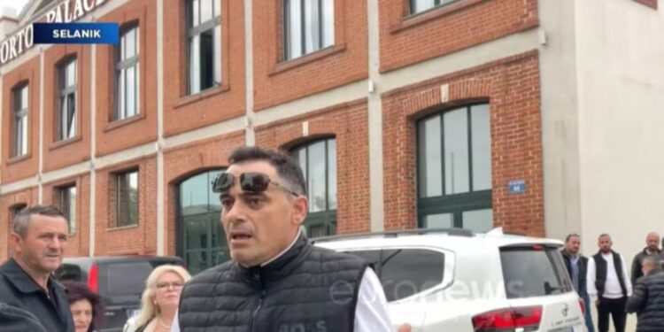 “Kam ardhur të shaj Ramën”, emigranti shqiptar në Selanik: Turp që vjen na kërkon vota…