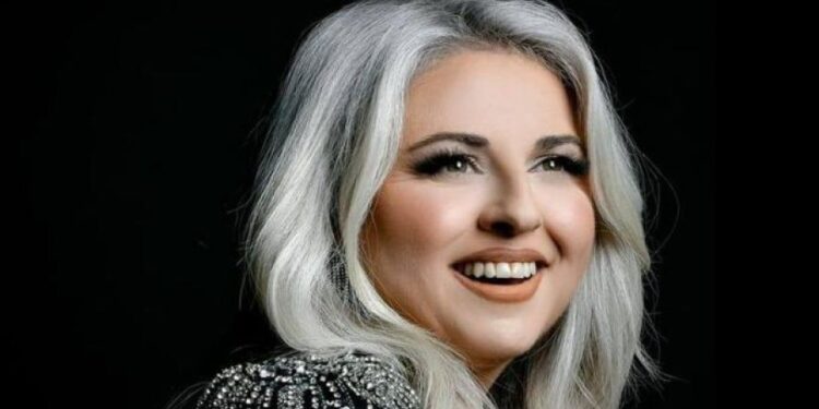 Lajmi i shtatzanisë ‘mori dhenë’, reagon për herë të parë Artjola Toska