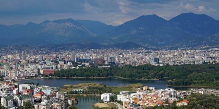 Tirana, qyteti i pestë më i shtrenjtë në Europë për të blerë një apartament