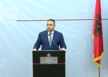EMRAT/ Prezantohen 12 drejtorët e rinj të Policisë së Shtetit
