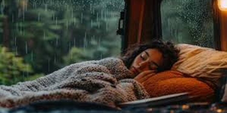 Përse na flihet më shumë gjumë kur është koha me shi?