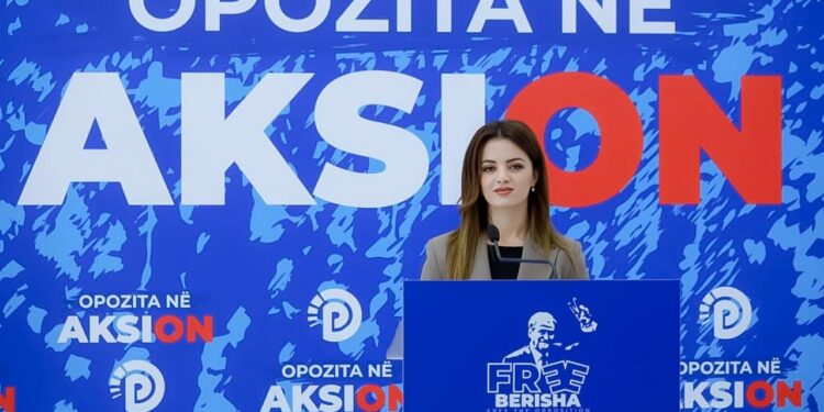 Kryetarja e Bashkisë Kurbin dosjet ‘mal’ në SPAK/ Hoti: Abuzime me rindërtimin, vjedhje të pronave dhe korrupsion