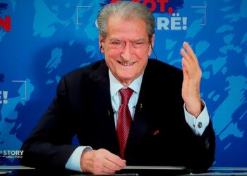 Berisha me shqiptarët në Londër: Ju keni mision të luani një rol përcaktues në zgjedhjet e ardhshme, në fitoren e opozitës, arkivimit të narkoshtetit!