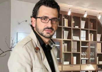 Opinion/ Përse më sheh shtrembër?