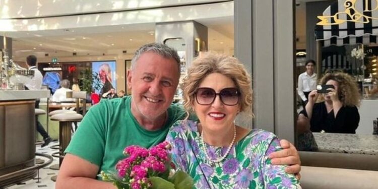 6 muaj pa Kostandinën, emocionon Agron Llakaj: Na thau shpirtin pritja