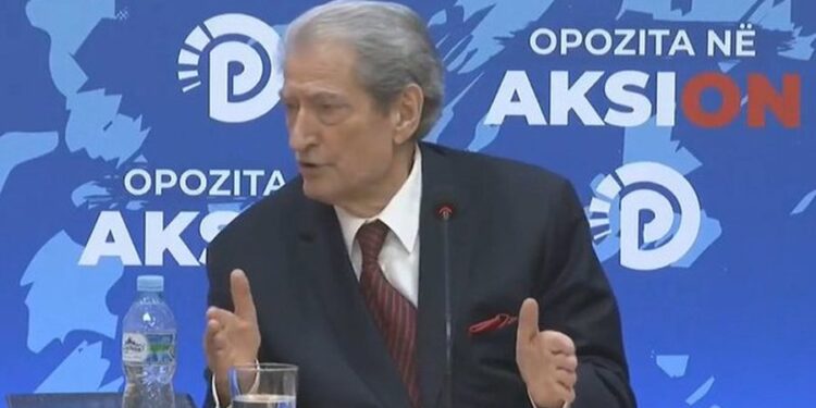 “Ramës po ia mbajti të vijë në debat”, Berisha: Tmerrohej nga dritarja,imagjino në shesh