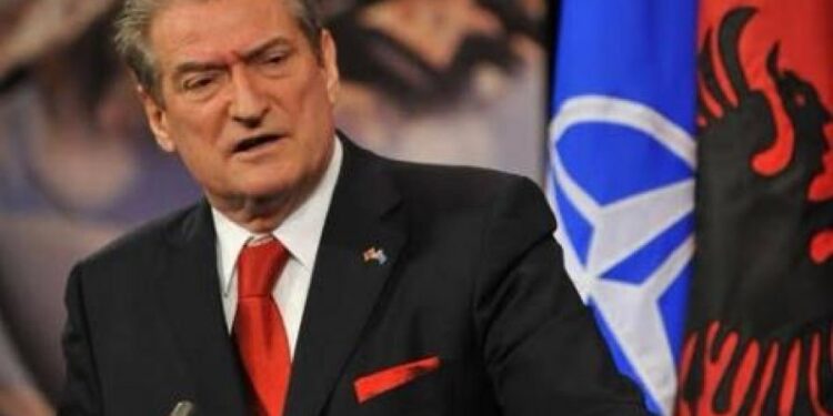 ANALIZË/ Nga Sali Berisha: 28 nëntori 1944, Shqipëria – nga një pushtim i vjetër në një pushtim të ri