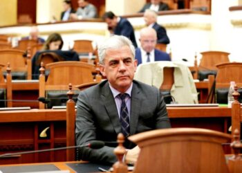 Ura pa këmbë në Kukës dhe qeveria Rama!