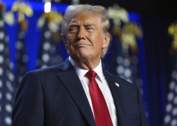 “Tani të gjithë duan të jenë miqtë e mi”, Donald Trump: Në mandatin e parë më luftonin dhe….