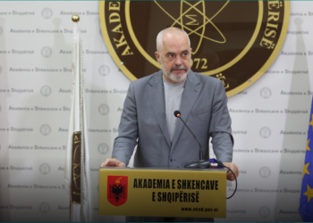 Pluralizëm politik nuk do të thotë “pluralizëm gjuhësor”! Intelektualët shqiptarë letër Edi Ramës për gabimet drejtshkrimore