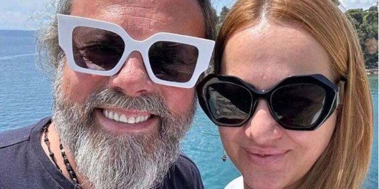 “Që të qetësohet dynjaja…”, Ola Bruko rrëfehet për lidhjen e dashurisë: Nuk kam qenë e martuar kur jam lidhur me Endrin!