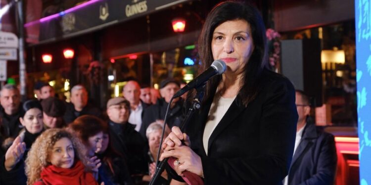 “Vota juaj, një detyrë patriotike”/ Jozefina Topalli me shqiptarët në Parma: Të gjithë së bashku mund të sjellim ndryshimin që duam