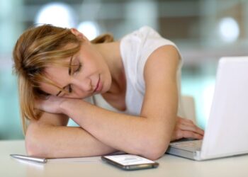 Ndiheni shpesh të lodhur? Këto janë 6 arsyet në jetën e përditshme…
