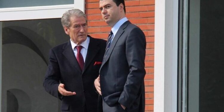 A do jetë Lulzim Basha në listën e kandidatëve për deputetët të Partisë Demokratike? Ja si përgjigjet Sali Berisha