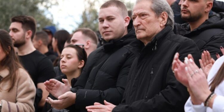 Marshimi i PD në Ditën e Rinisë, Berisha: Sot vendi nën një dikaturë të re