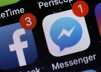 Facebook nis zhdukjen e të gjitha llogarive mashtruese dhe false