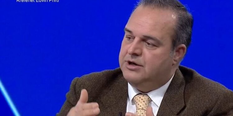 “I zhgënjyer nga Shqipëria”, mjeku Prifti: Gjeta njerëz që shisnin shtëpitë për tu operuar në Turqi