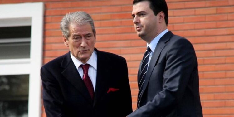 Berisha zbulon bisedën me Bashën natën e 9 shtatorit 2021, kur u përjashtua nga partia