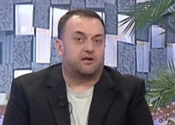 “Rrinte në një dyqan kafeje ku kishte pasur kujtime me djalin”, ç’ndodhte me Parashqevi Simakun në New York