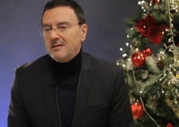 Pirro Çako tregon historinë e këngës “E duam lumturinë”: Bëra përpjekje për të gjetur Parashqevinë, por…