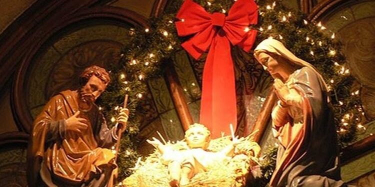 KRISHTLINDJET/ Historia e kremtimit dhe festa e dritës