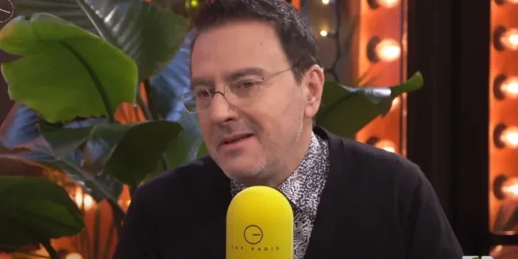 Takimi virtual dhe EMOCIONUES me Parashqevi Simakun, flet Pirro Çako: M’u mbushën sytë me lot