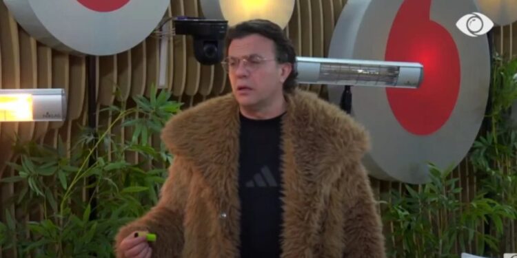 Laert Vasili zbulon ARSYEN përse u fut në BBV: I premtova nënës sime…