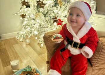 Porsi një ëmbëlsirë! LUNA MARI EJLLI vishet si babagjysh