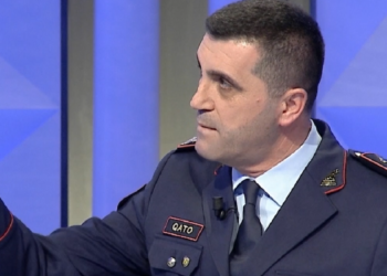 Altin Qato: Policët në semafore bëjnë kaos trafikun