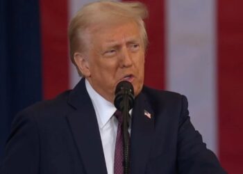 Trump paralajmëron emigrantët: Nga nesër, do largoheni nga vendi ynë