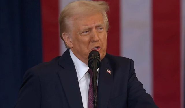 Trump paralajmëron emigrantët: Nga nesër, do largoheni nga vendi ynë