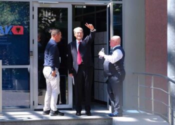 Dosja “Partizani”/ Paraqitet në dyert e SPAK Berisha: Do i denoncoj gjithnjë e më shumë…