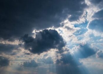 Kthjellime, vranësira dhe reshje shiu/ Parashikimi i motit për sot