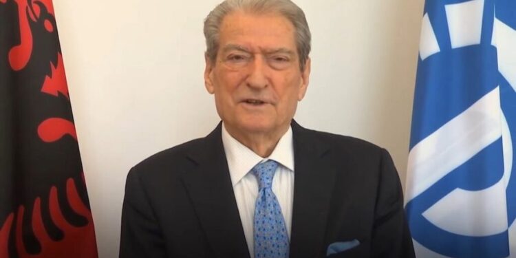 Berisha shpalos programin ekonomik të 11 Majit 2025: Do të vendosim Minimumin Jetik 200 Euro!