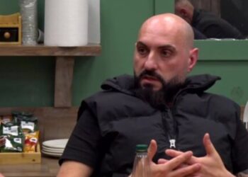 “5 çuna më lanë në rrugë me kockat e thyera”, banori i BBV habit me rrëfimin: Do isha gur varri sot…