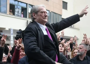 Zbatoi masën detyrim paraqitje, zbulohet çfarë shkroi Berisha në procesverbal: Kërkojnë të më ndalojnë fjalën e lirë