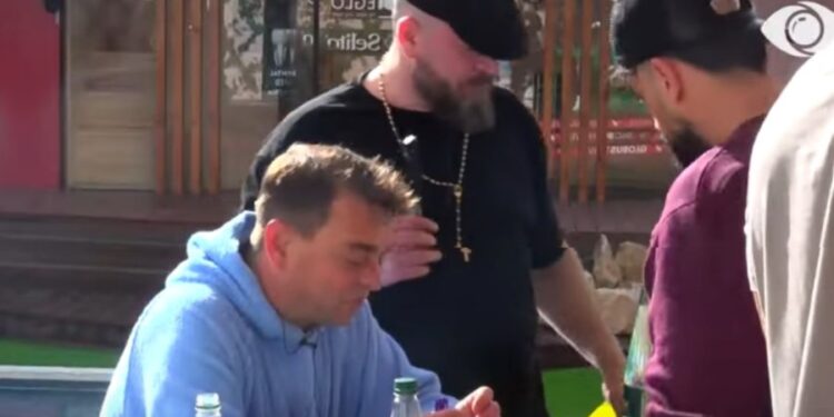 “I kam kërkuar 200 mijë lekë se kisha vajzën sëmurë”/ Gerti për Laertin: Sa i pafytyrë…