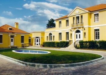 Ngrirja e fondeve për institucionet shqiptare, ambasada e SHBA sqaron vendimin e Trump